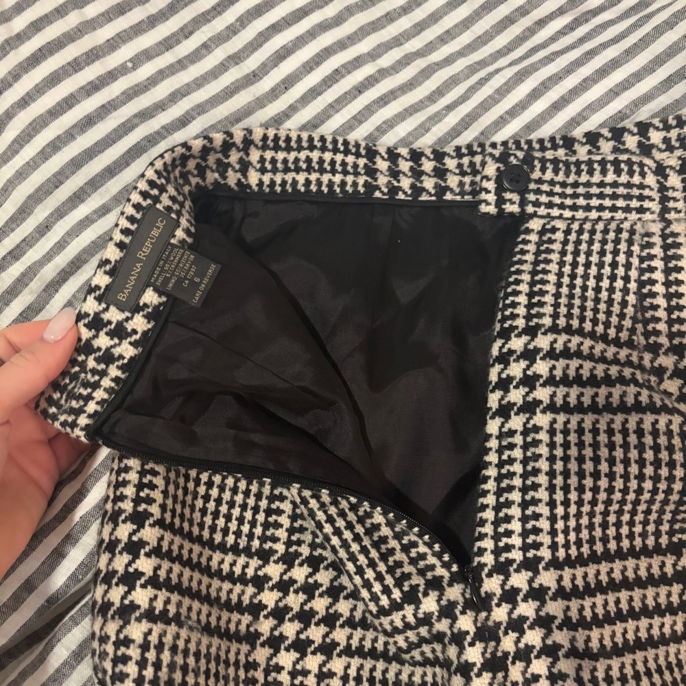 Banana republic wool cashmere pencil skirt houndstooth black and cream high rise - Picture 6 of 14